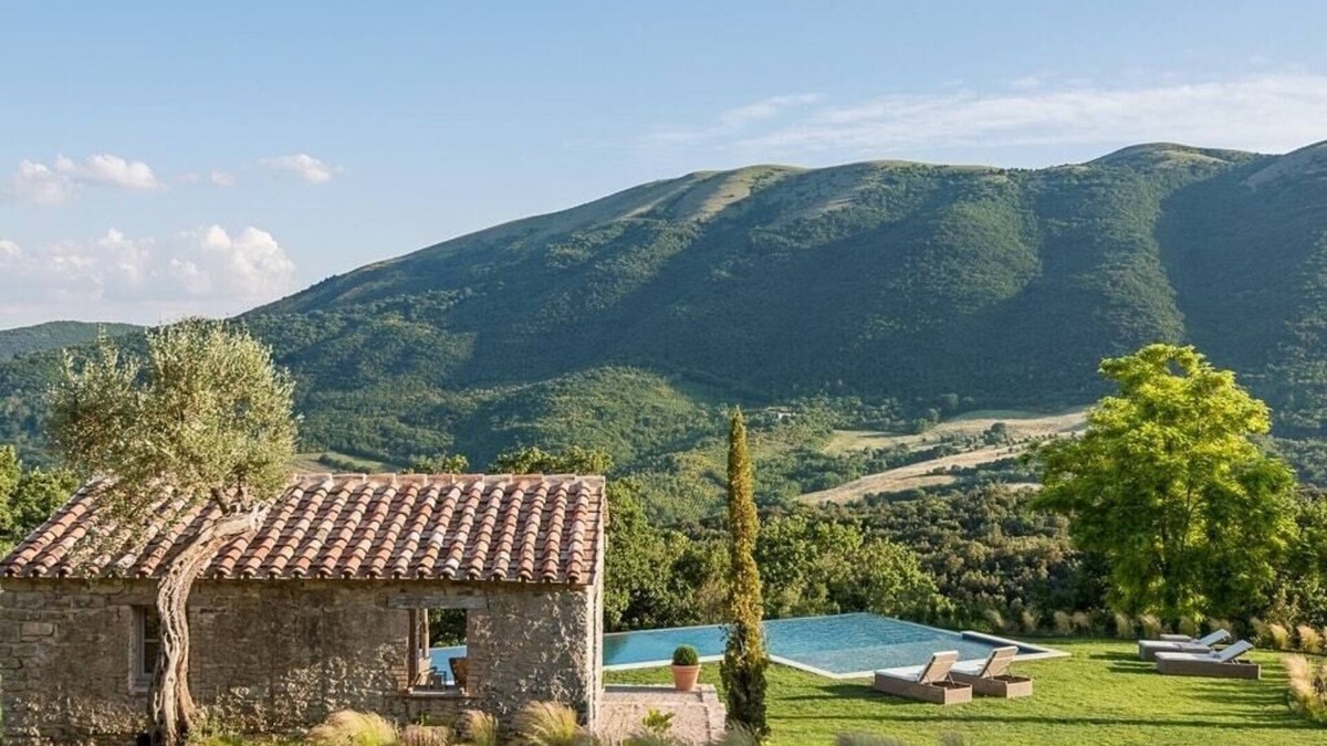 Montelovesco Villa | Villa Serena - Private villa with pool in Umbria