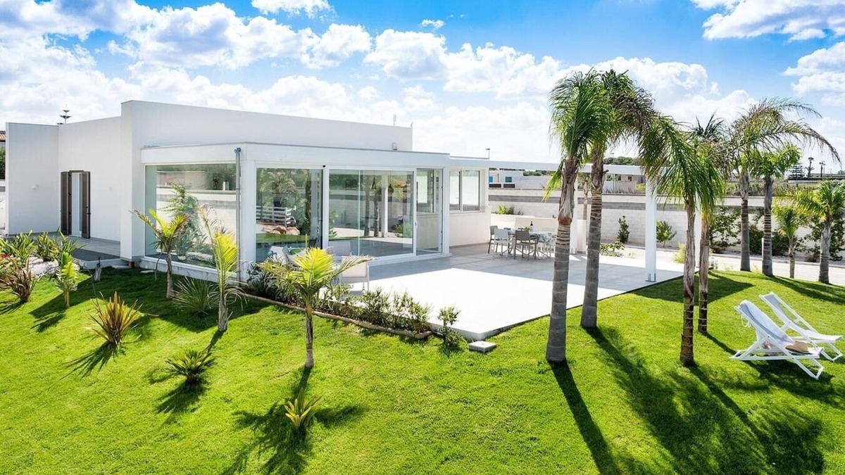 Marsala Villa | Villa Signorina (6 Guests) with pool