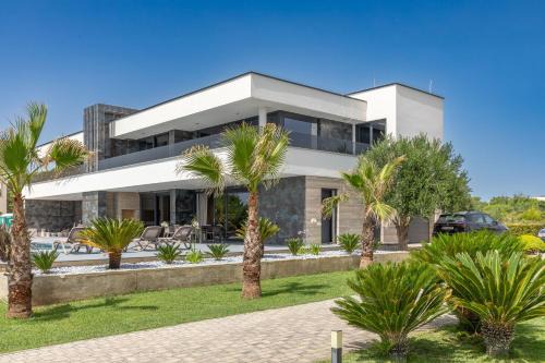 Vir Villa | Villa Sika