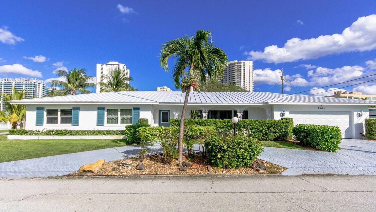 Singer Island Villa | Villa Singer Island, walk to wonderful beach, bicycle path and more...