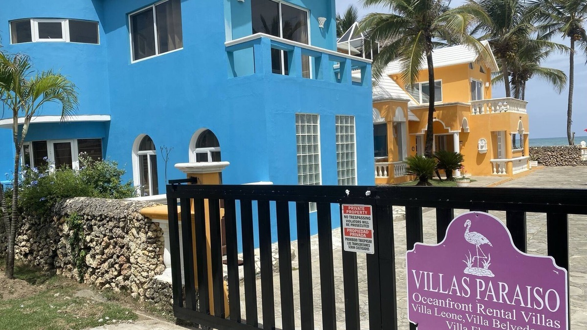 Cabarete Villa | Villa Sirena 4 Bedroom Beach Villa with Private Pool. Sleeps 8.