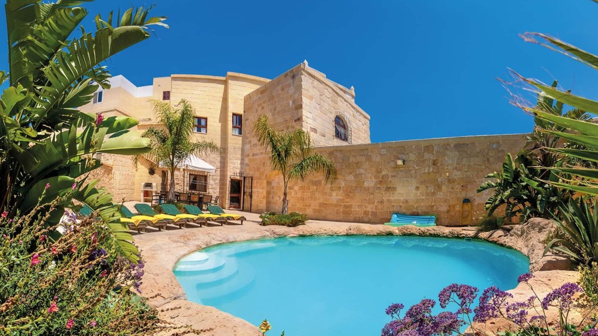 Misraħ Strejnu Villa | Villa Sky - Charming Villa with Private Pool & Lovely Outdoor Area