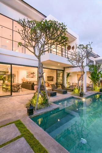 Berawa Villa | VILLA SOHO· Luxury & Indulgence - close to FINNS BEACH CLUB
