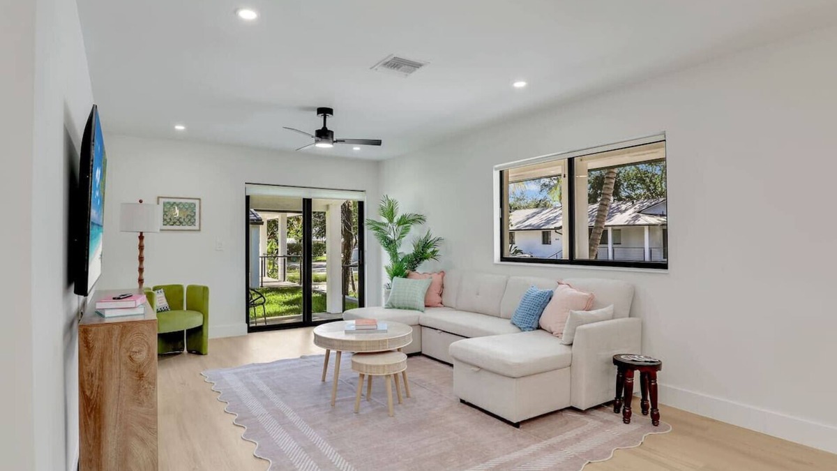 East Naples House | Villa Solé by Downtown & Beach