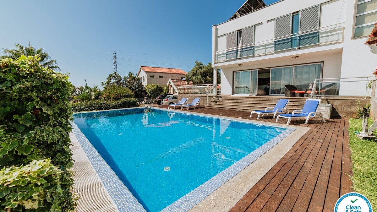 Canhas House | Villa Sol