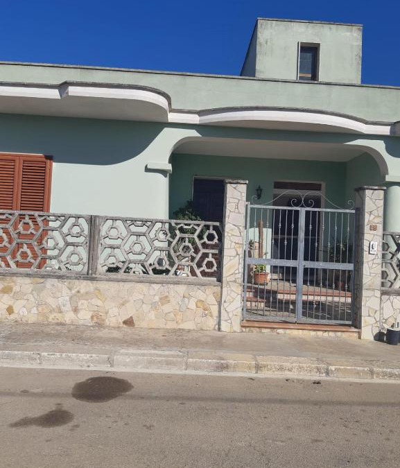 Cellino San Marco Apartment | Villa sole