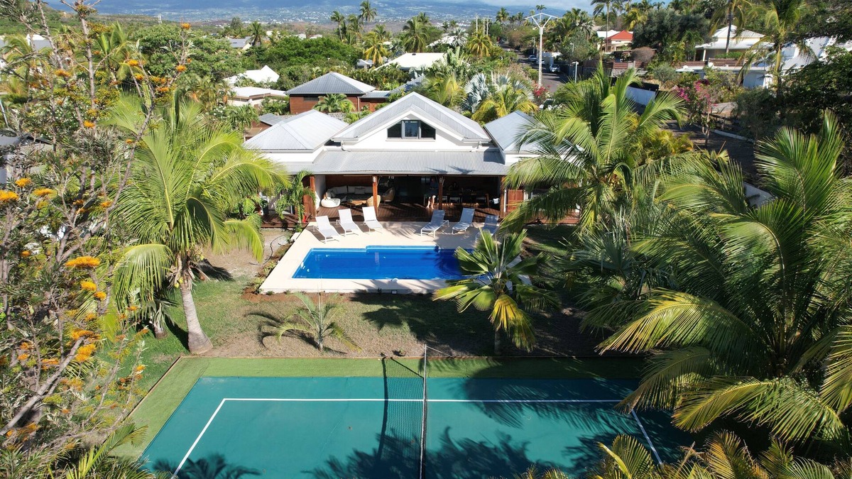 Grand Fond Villa | Villa SOLEMARIS 5* Saint-Gilles-les-Bain near beach, swimming pool and tennis court