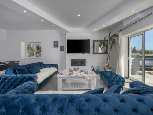 Sucuraj Villa | Villa Stipea - Four Bedroom Villa with Swimming Pool