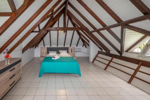 Baie-Mahault House | VILLA SUCREE