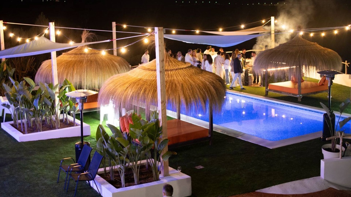 Puntiro Villa | Villa Sunset Boulevard Luxury