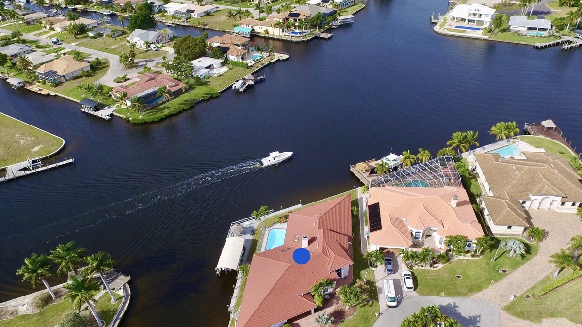 Pelican Villa | Villa Superior - great view with heated pool and spa, tiki hut & billard