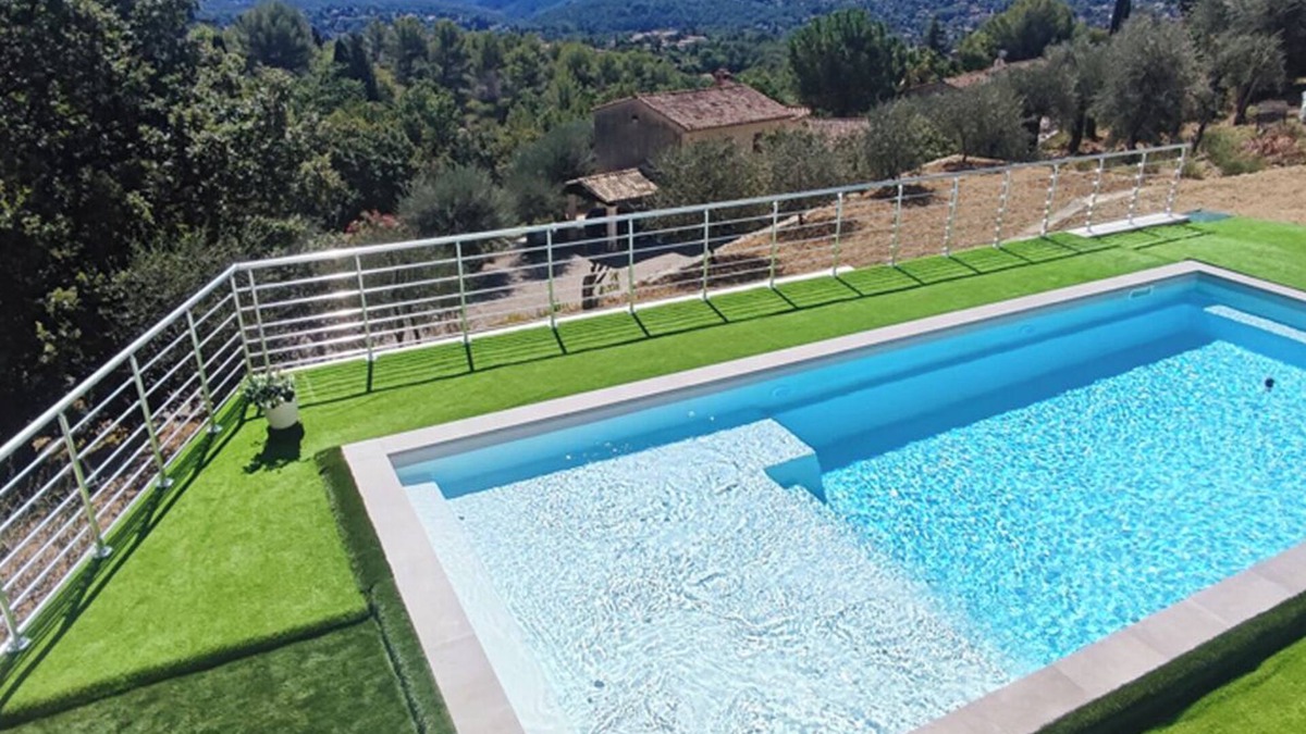 Speracedes Villa | Villa sur la Cote D'azur 8 Personnes Terrasse Jacuzzi