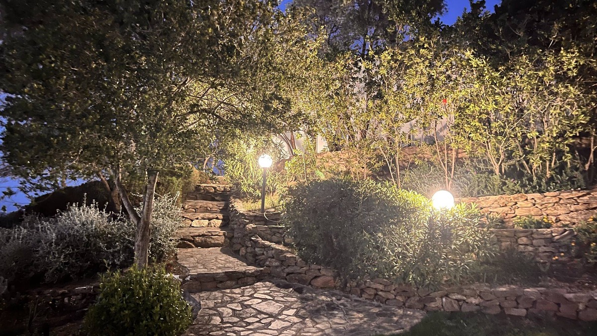 Torpe House | Villa surrounded by a 3000 sqm garden near the beach