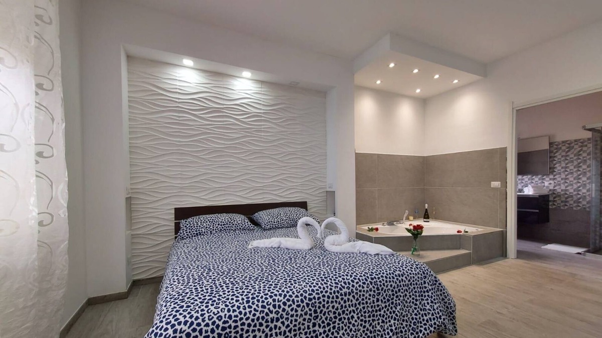 Chiaramonte Gulfi Villa | Villa surrounded by greenery with pool exclusive use in Sicily