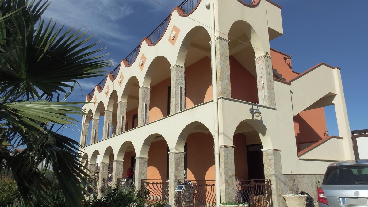 Realmonte Villa | Villa surrounded by nature near the sea. Entire ground floor with large terrace