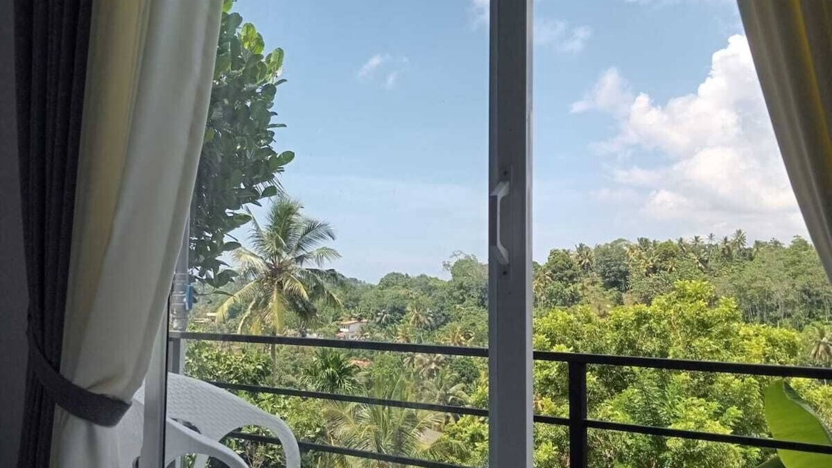 Galle Apartment | Villa surrounding Greenery and Hill view with family friendly.