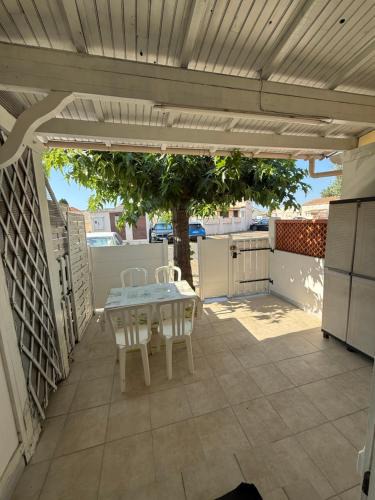 Portiragnes-Plage Apartment | villa T2 cabine 500m de la plage