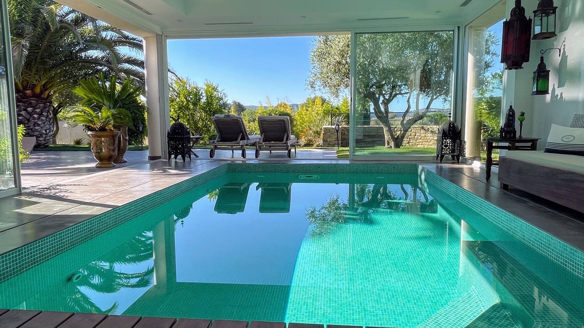 Le Beausset Villa | Villa TAHAA Classée 5 Etoiles-Le Beausset, villa with heated pool & Hammam