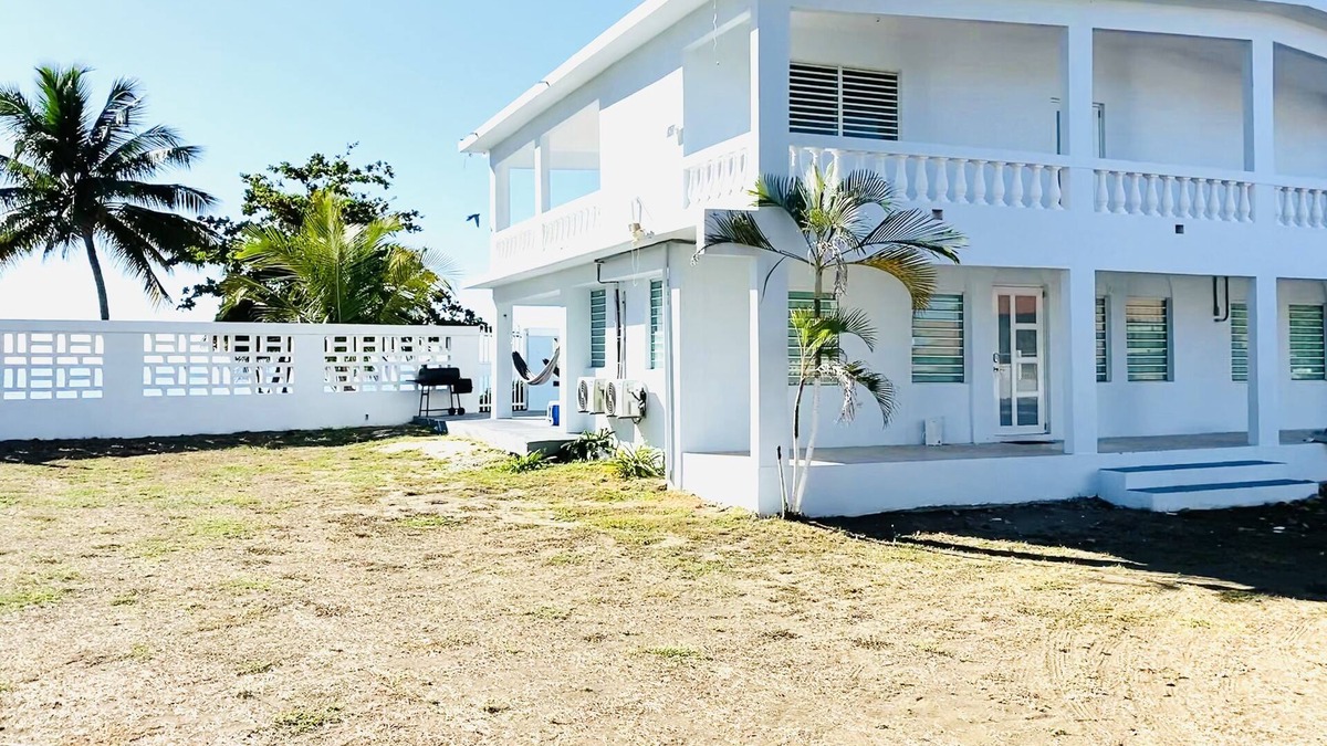 Jauca II House | Villa Taino {Private Beach Access Home }