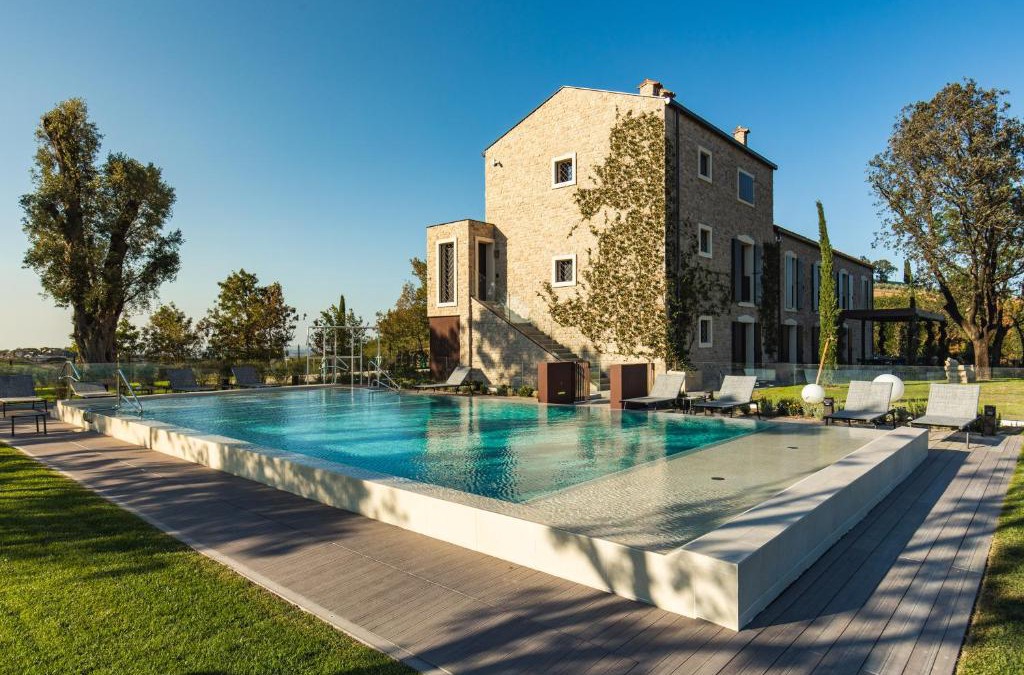 Castel San Pietro Terme Villa | Villa Tamburina by Palazzo di Varignana