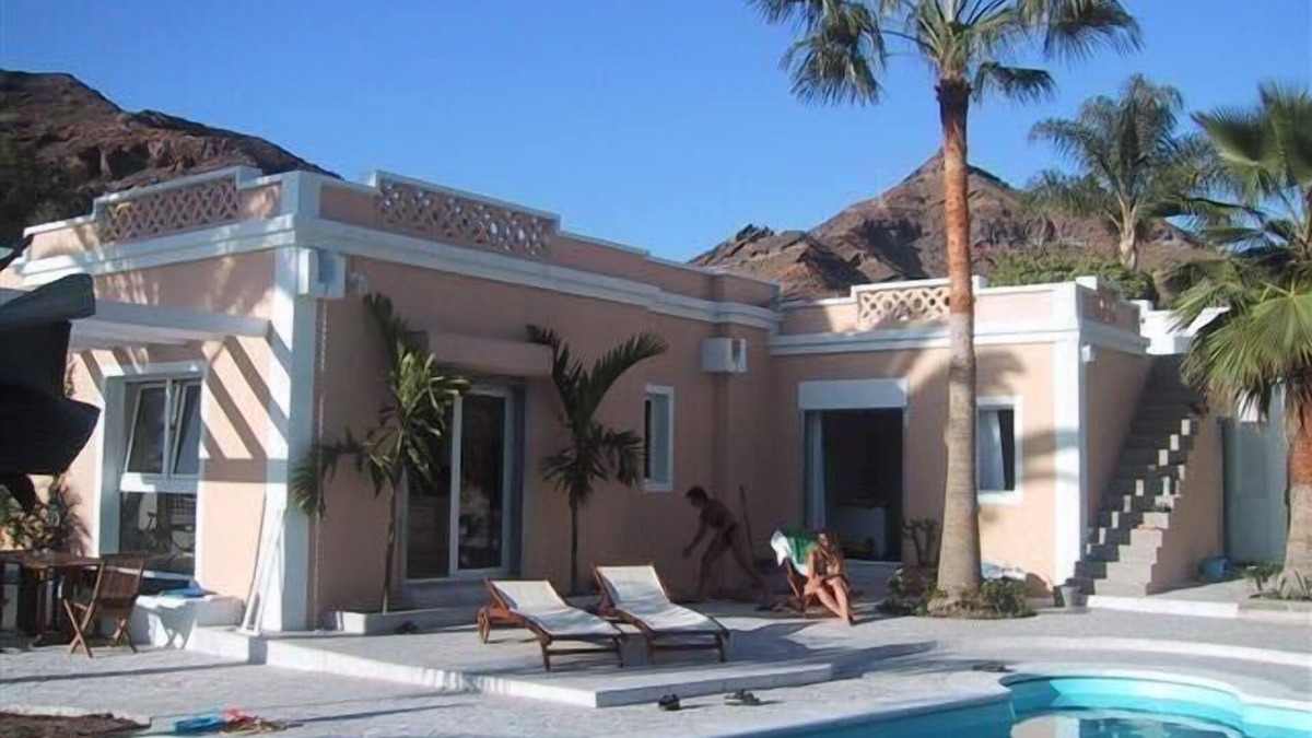 La Playa de Tauro Villa | Villa Tauro, detached with solar/electric heated pool and garden