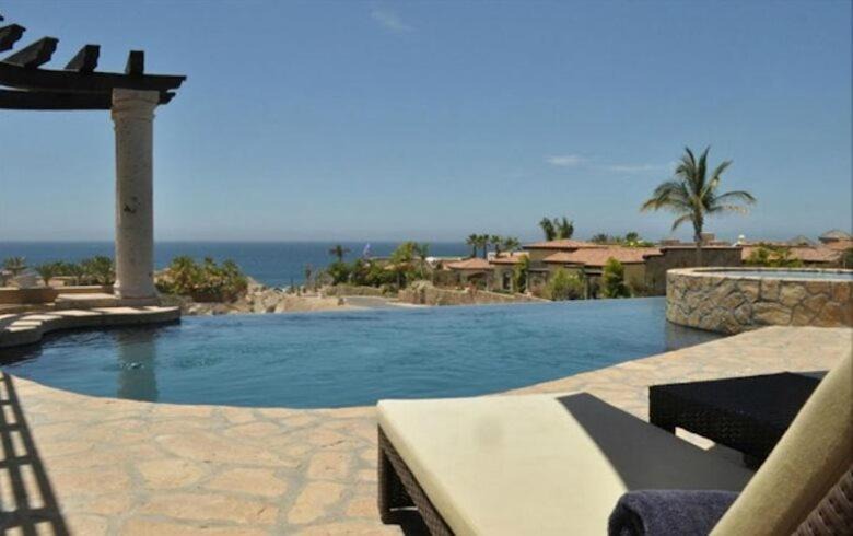 Los Cangrejos II y III Villa | Villa Tequila Gold at Punta Ballena