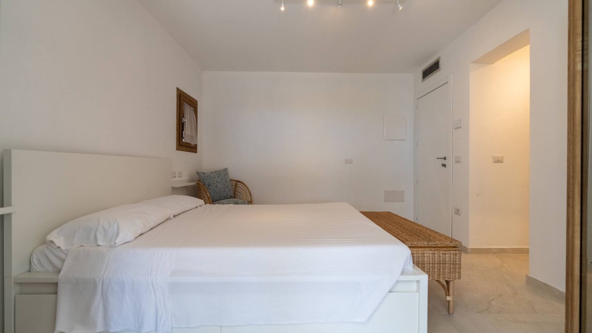 Pittulongu Villa | Villa "The Beach" with Sea View, Shared Terrace & Wi-Fi