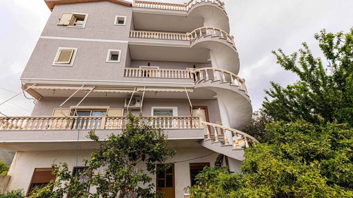 Qeparo Apartment | Villa The Old Bakery