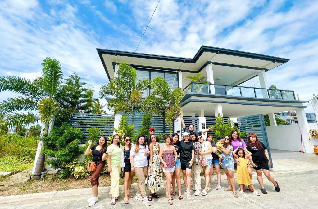Laiya Villa | Villa Tobias Beach Resort