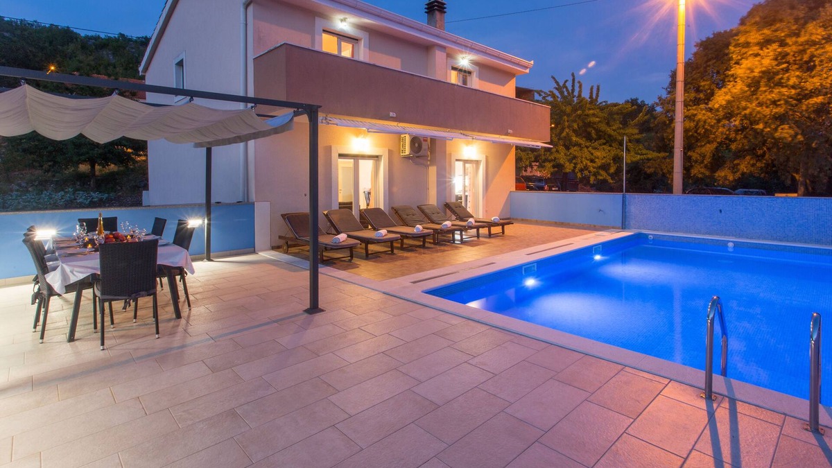 Trnbusi Villa | Villa Tomic - Four-Bedroom Villa with Private Pool