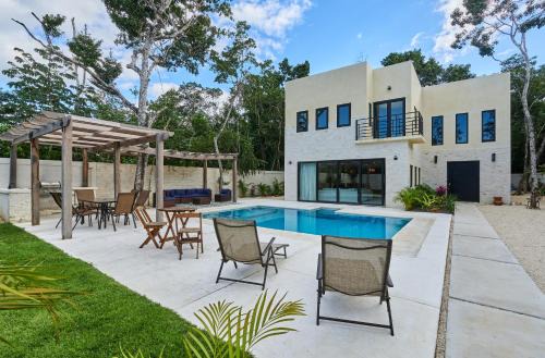 Tulum Villa | Villa Tortuga lux 4 Bdr Big garden*Pool *Cenote