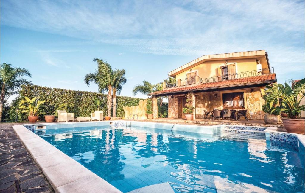 Torre Colonna-sperone House | Villa Tourig Beach