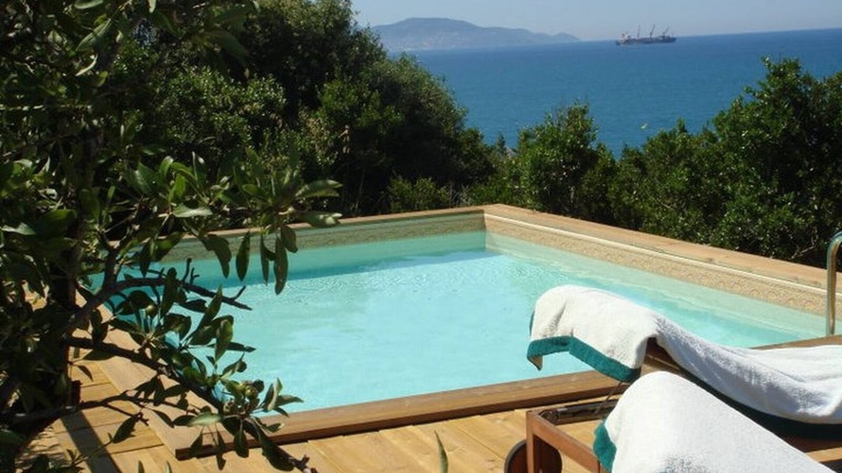 Fonte Blanda Villa | Villa Tower - an ancient luxury villa in front of the sea