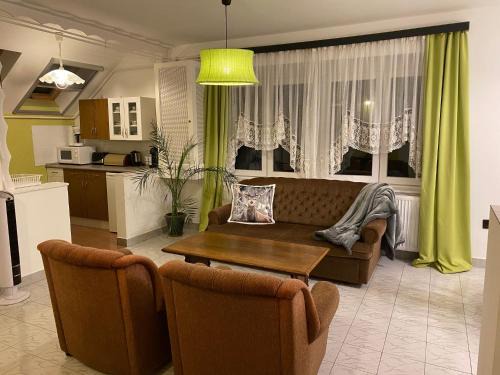 Heviz Apartment | Villa Trófea
