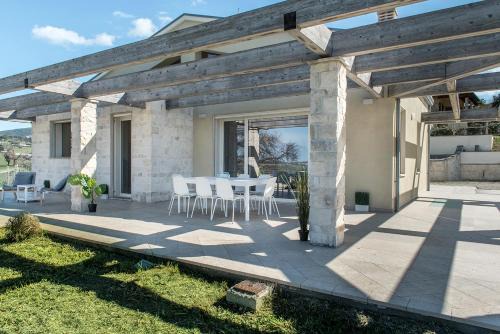 Camerano Apartment | Villa Tramonto - Camerano, meravigliosa villa con giardino panoramico