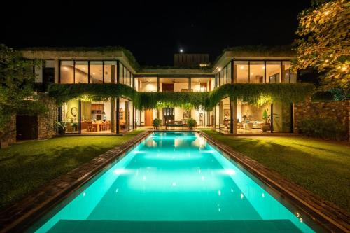 Negombo Villa | Villa Tranquil Waters