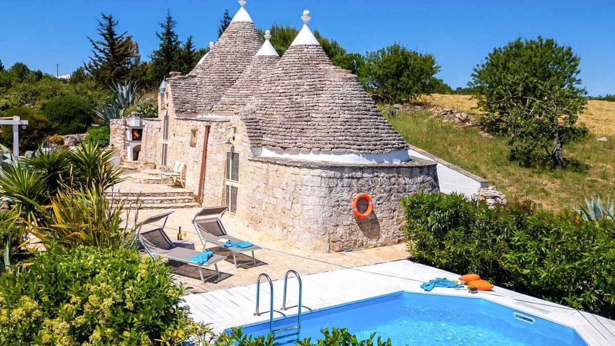 Martina Franca Villa | Villa Trulli Isabella by Villa Plus