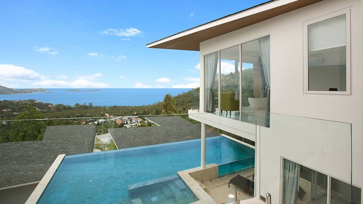 Chaweng City Center House | Villa Tulip - 3 bedrooms with sea views and private pool