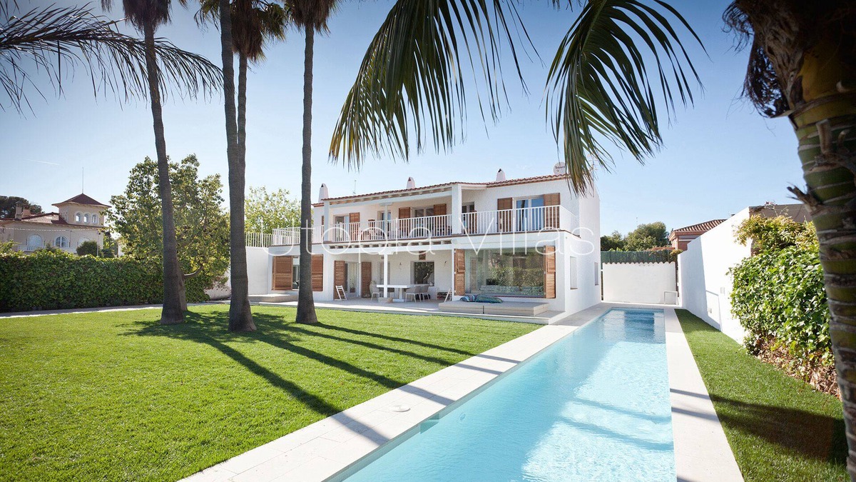 Passeig Maritim Villa | Villa Tulum by Utopia Villas