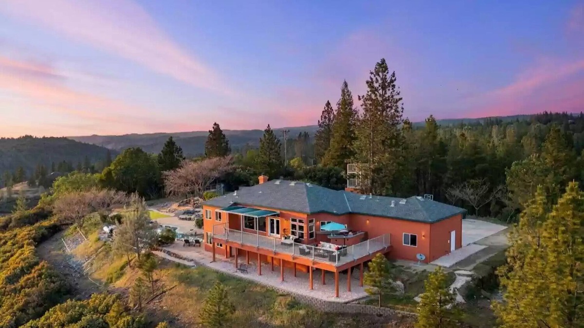 Placerville Villa | Villa Turbaza Private Mountain Retreat