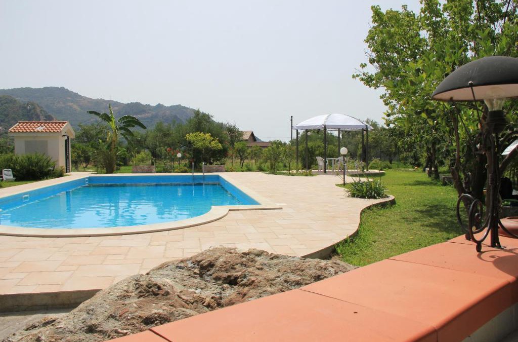 Francavilla di Sicilia House | Villa Uliveto