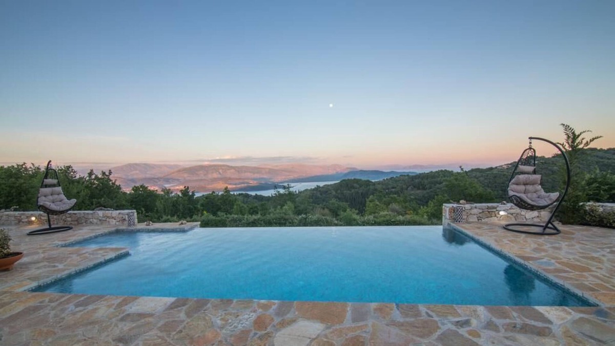 Petaleia Villa | Villa Venetia Corfu