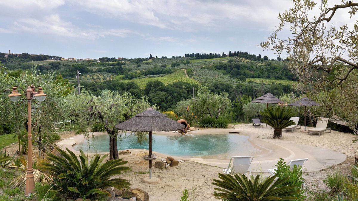 Tavarnelle Val di Pesa Villa | Villa 'Virgilio Colline Del Chianti' with Mountain View, Wi-Fi and Air Conditioning