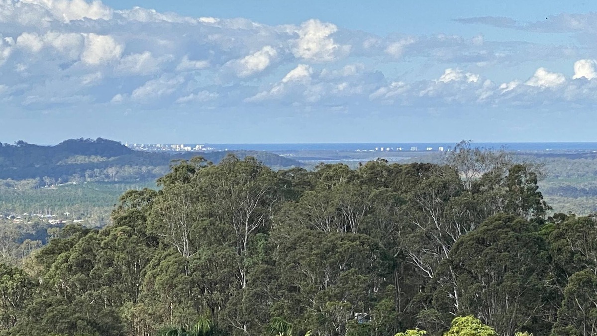 Mount Mellum Villa | “Villa Views” - Sunshine Coast Hinterland