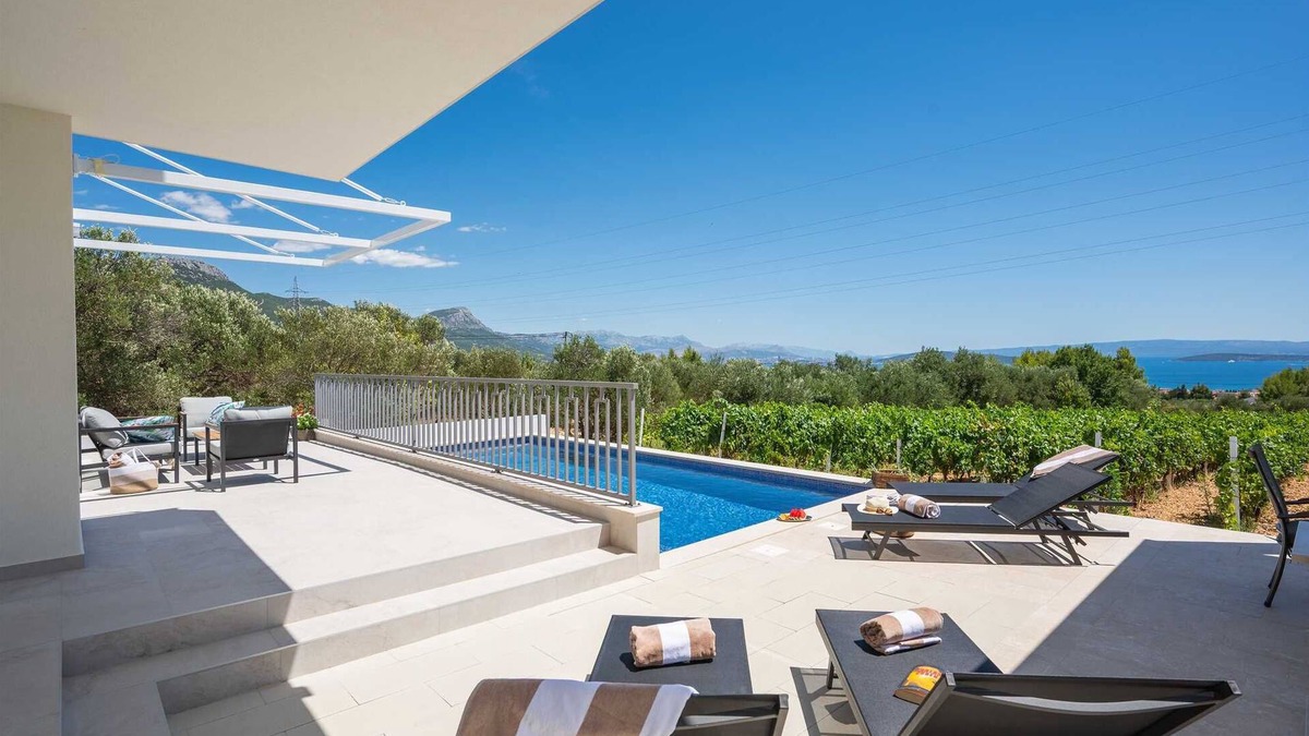 Rudine Villa | Villa Vinea Vista