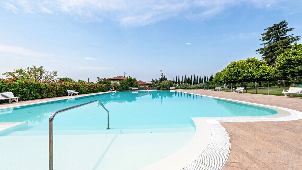 Bardolino Villa | Villa Vista Lago with Lake View, Communal Pool and Air Conditioning