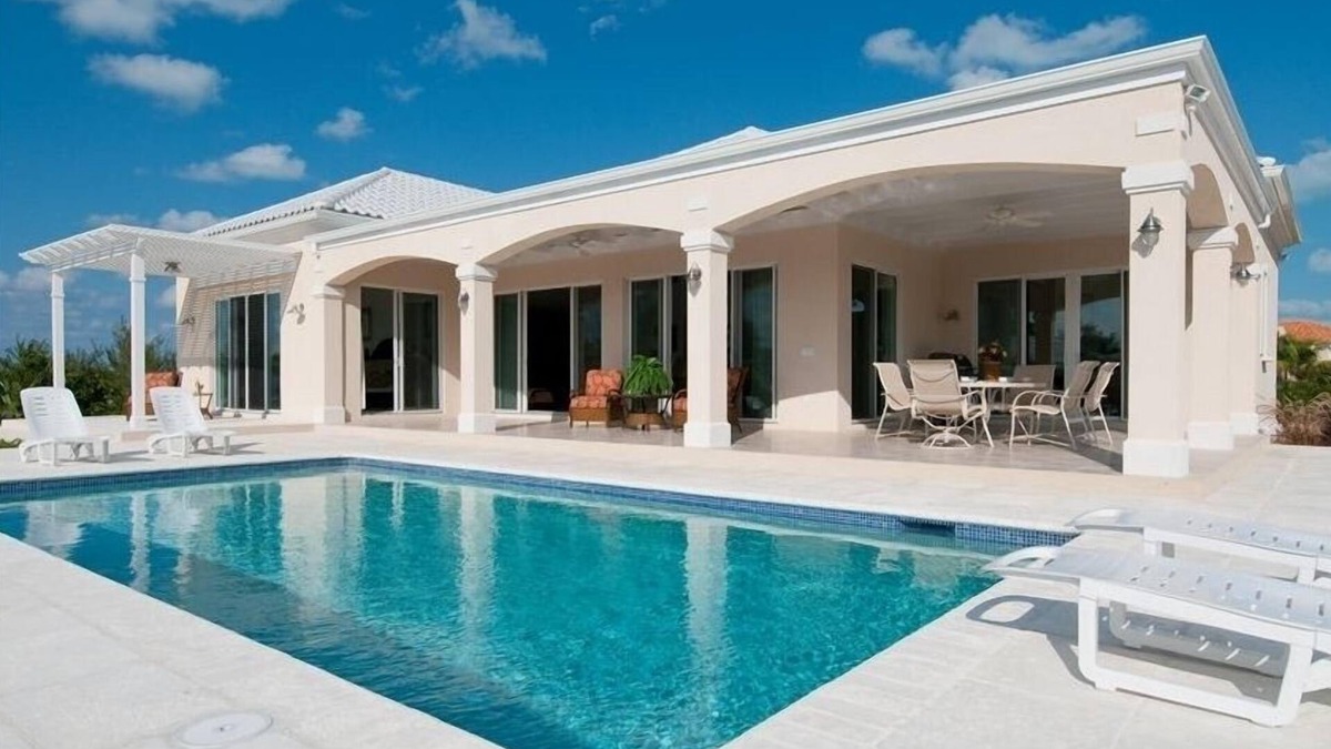 Leeward Settlement House | Villa Vivace - New Luxurious Seaside Home
