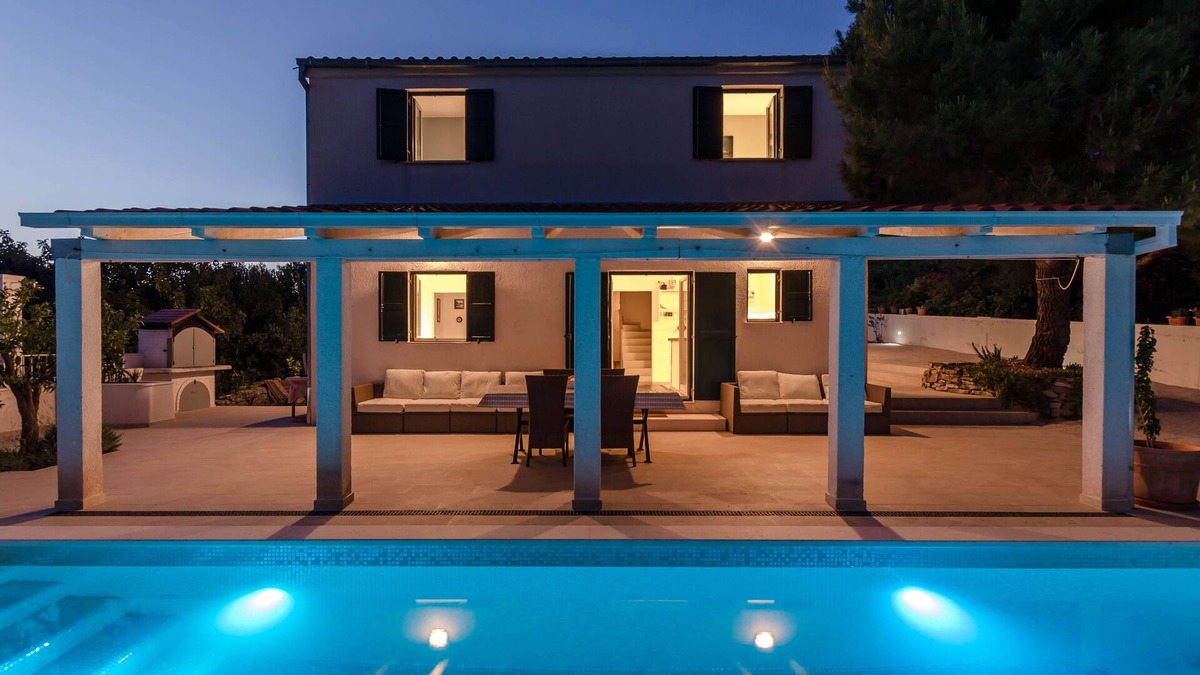 Maslinica Villa | Villa Voga - Spacious Property - Seaview, Private Pool, Mediterranien Garden