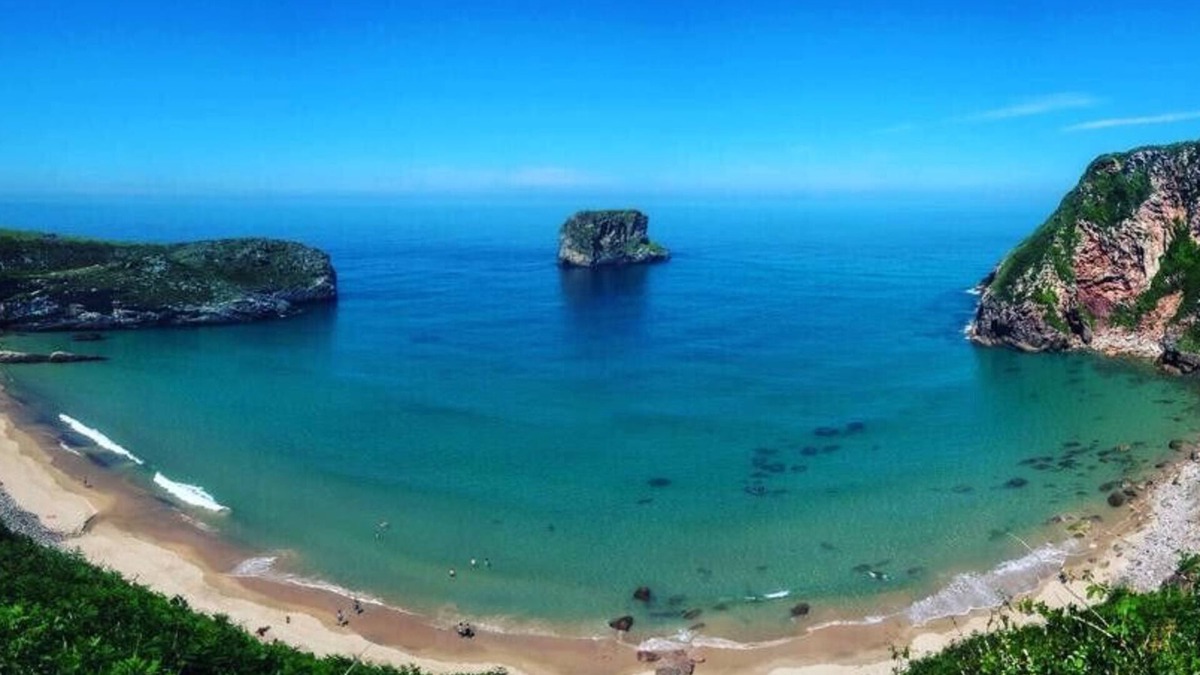 Llanes Villa | VILLA VV-1505 -ASEN ANDRIN-POOL-PADDLE-GOLF