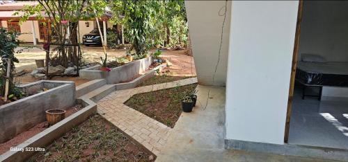 Bibile Hotel | Villa white pepper bibile